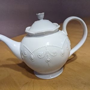 Lenox teapot